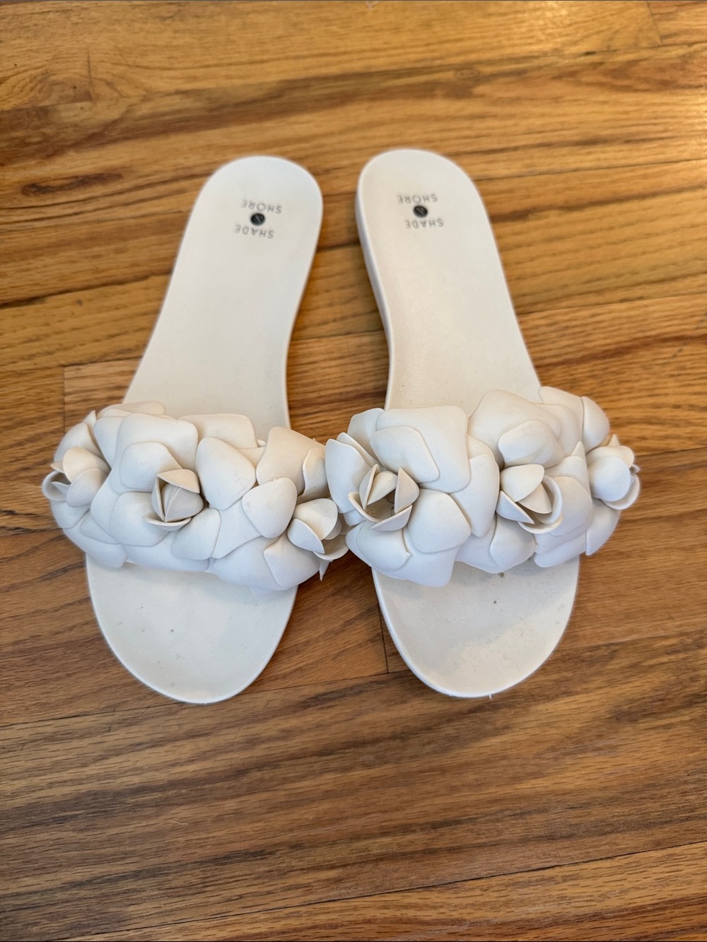 Shade & Shore White Floral Slide Sandals - Women's Floral Band